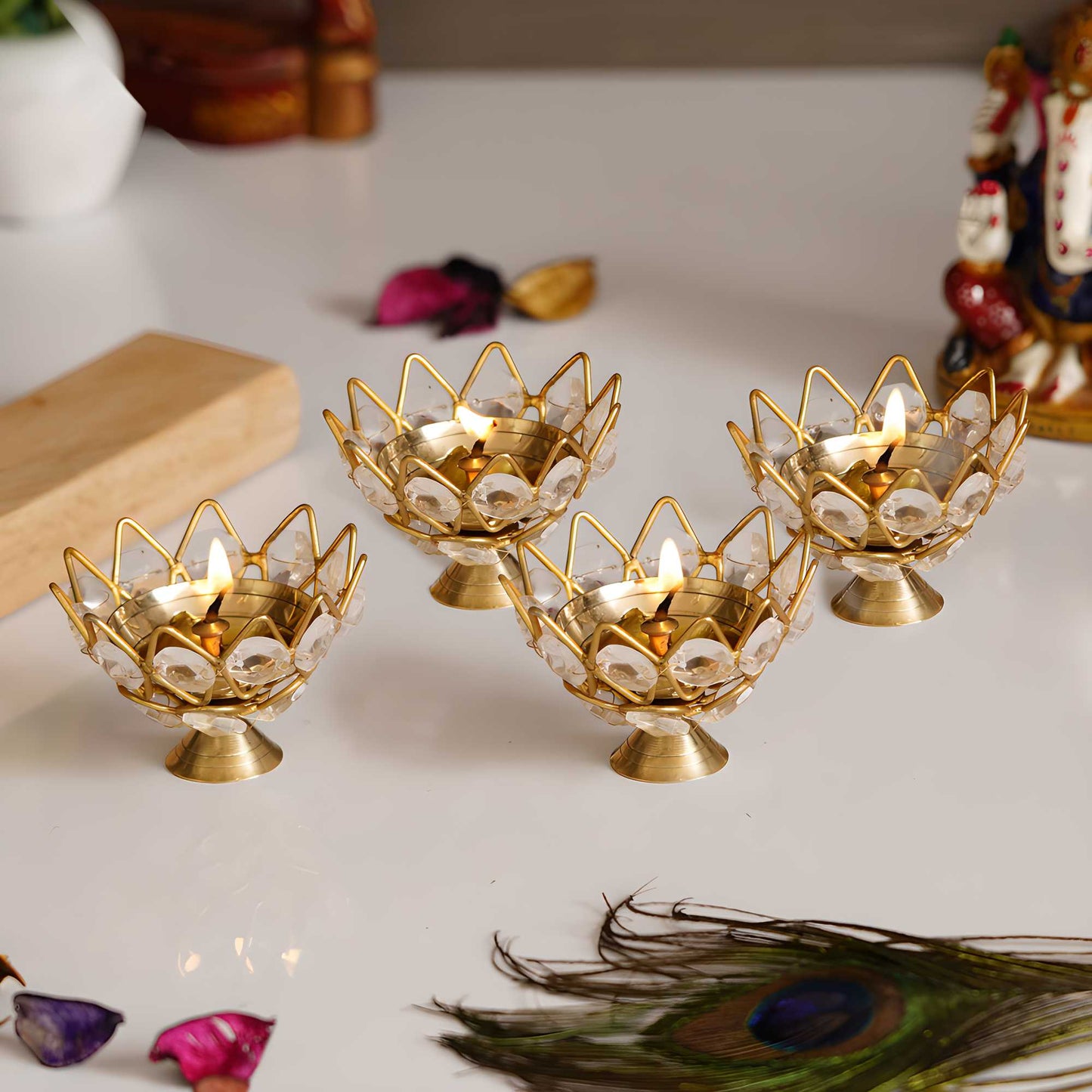 Set of 4 Lotus Shape Crystal Tea Light Holders – Elegant Festive Décor
