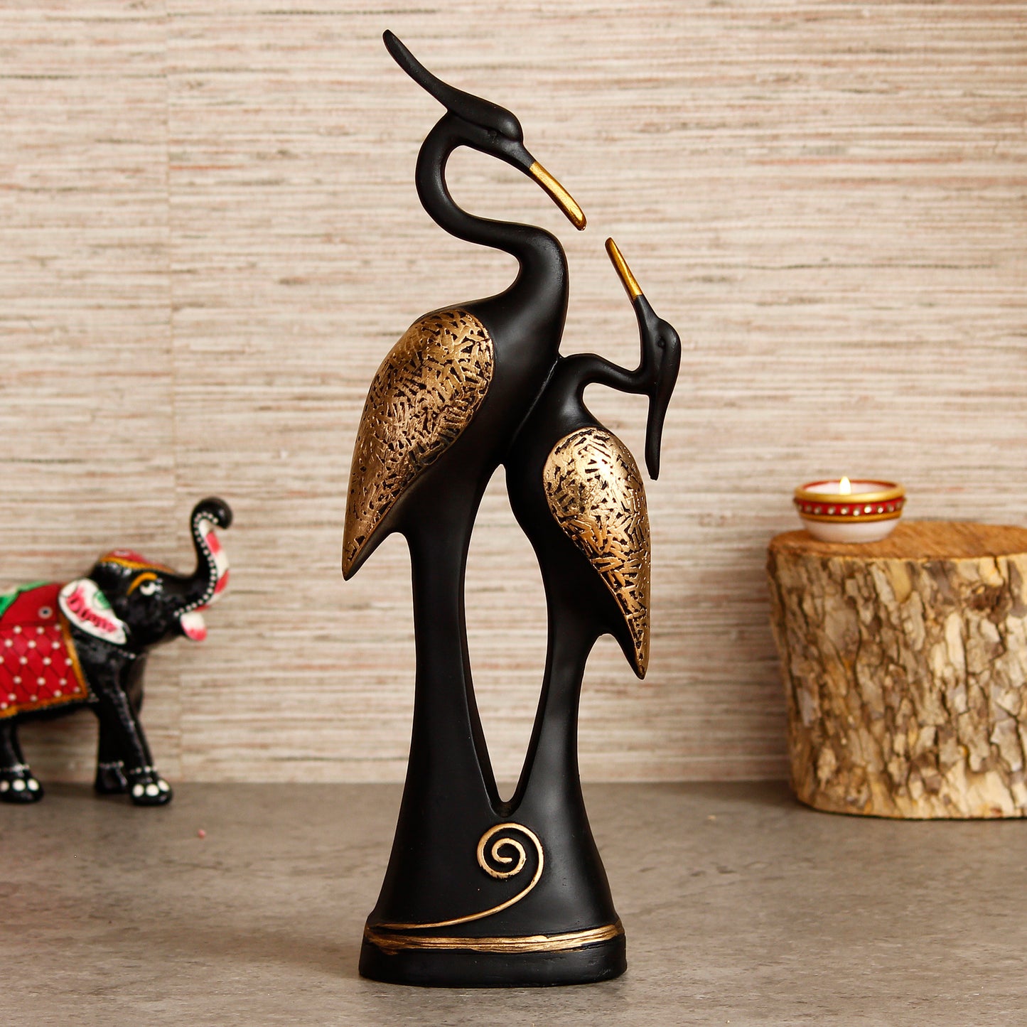 Black Loving Swan Couple – Handcrafted Polyresin Decorative Showpiece